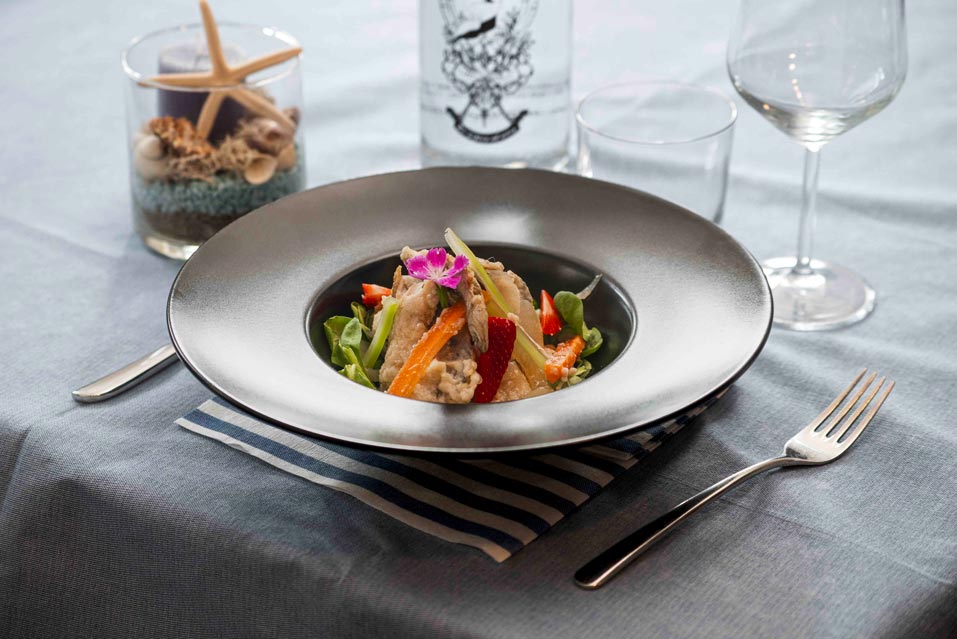 Frittura di calamari e code di gambero argentino